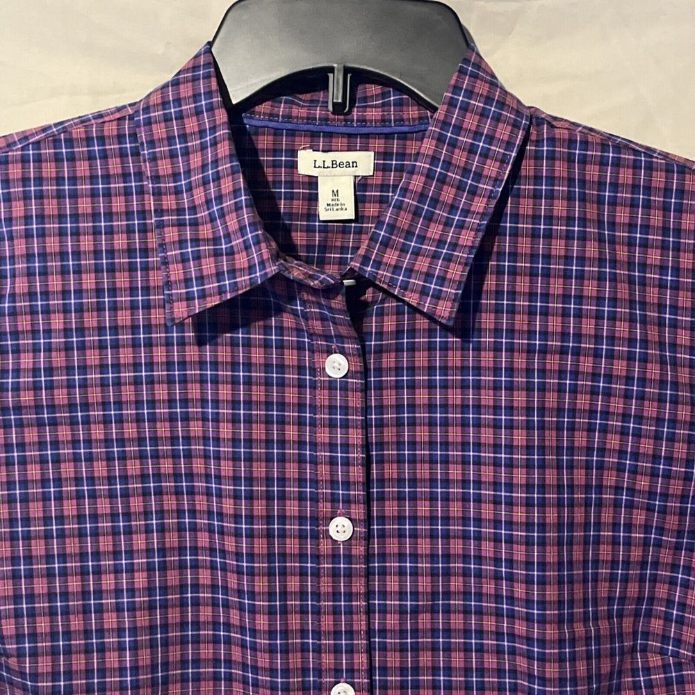 L.L. Bean Ladies Med Long Sleeve Button Up Great Plaid Design‎